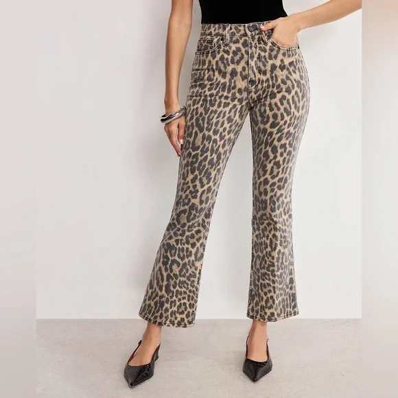 GOOD AMERICAN Good Kick Flare - Lucky Leopard - Picture 4 of 5